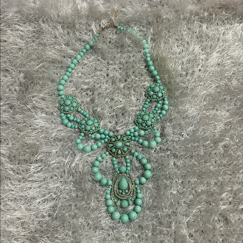 Leslie Danzis Elegant Turquoise Beaded Necklace